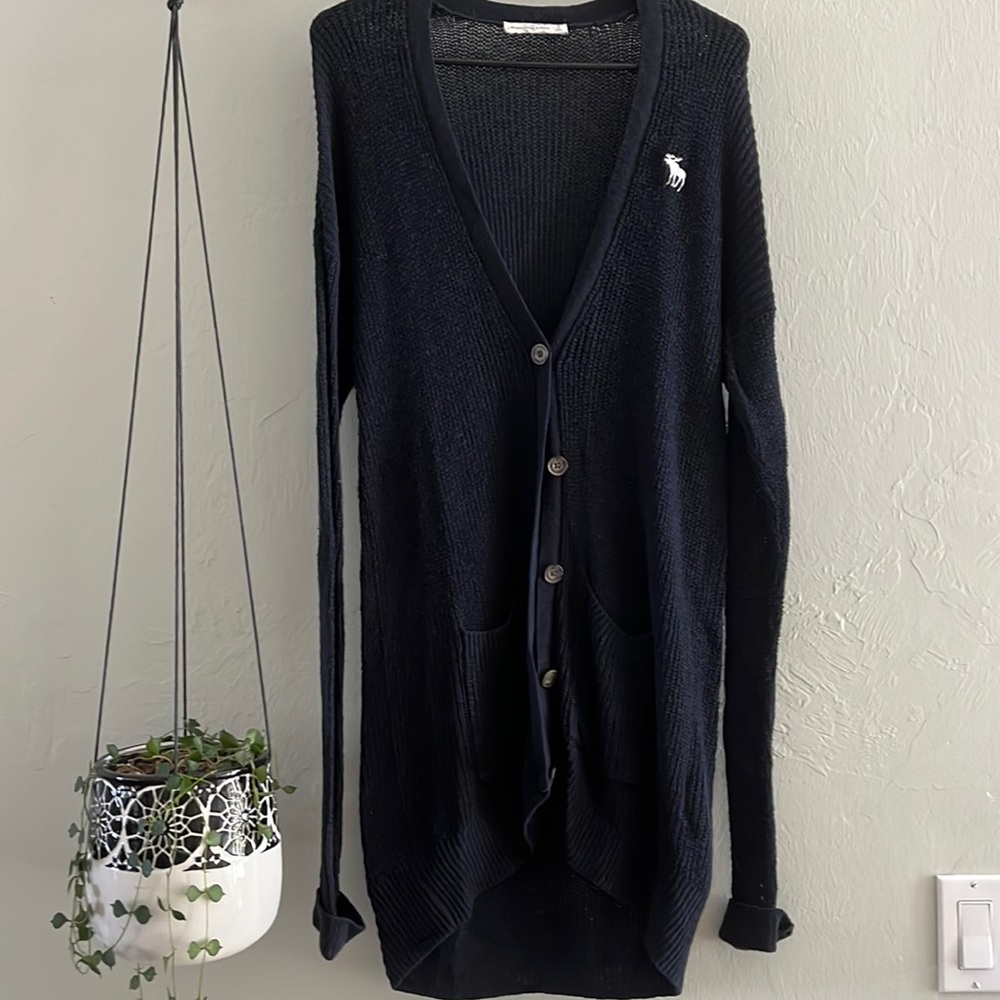 Abercrombie & Fitch navy blue oversized long sleeved cardigan (S)